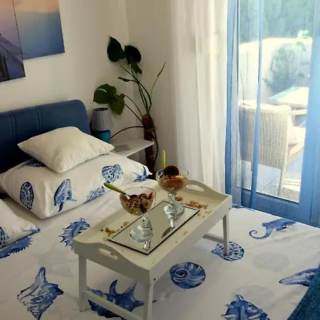 Marimar, Beachfront 1st Row * Сплит