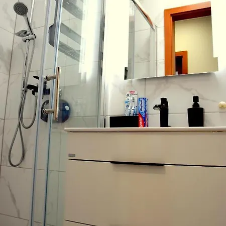 Marimar, Beachfront 1st Row Apartman