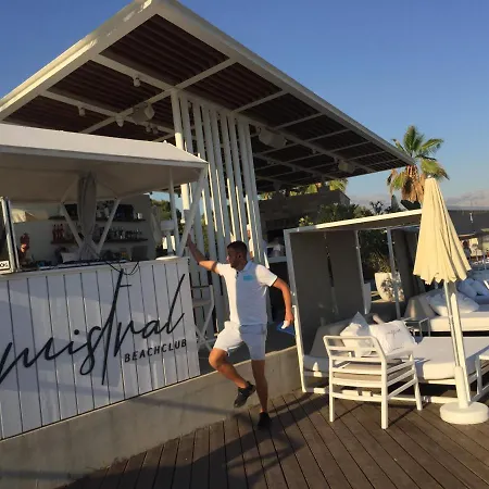 Appartamento Marimar, Beachfront 1st Row Spalato
