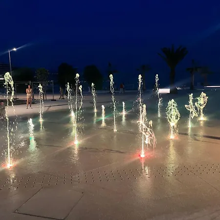 Apartman Marimar, Beachfront 1st Row Split