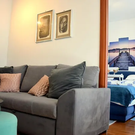 Marimar, Beachfront 1st Row Apartment Split